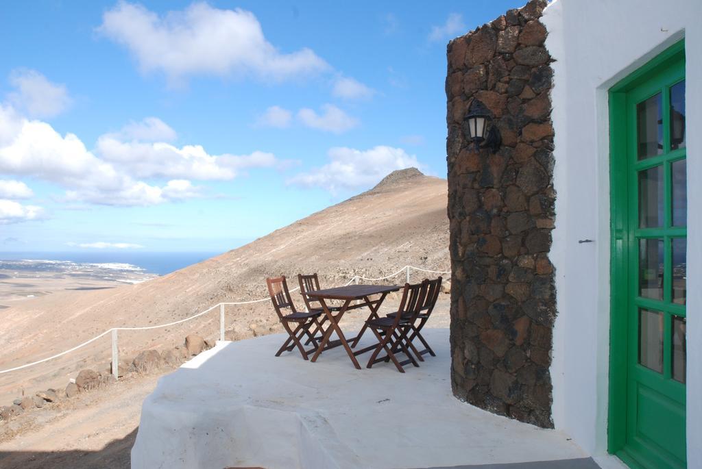 Villa El Perinque Femes Exterior photo